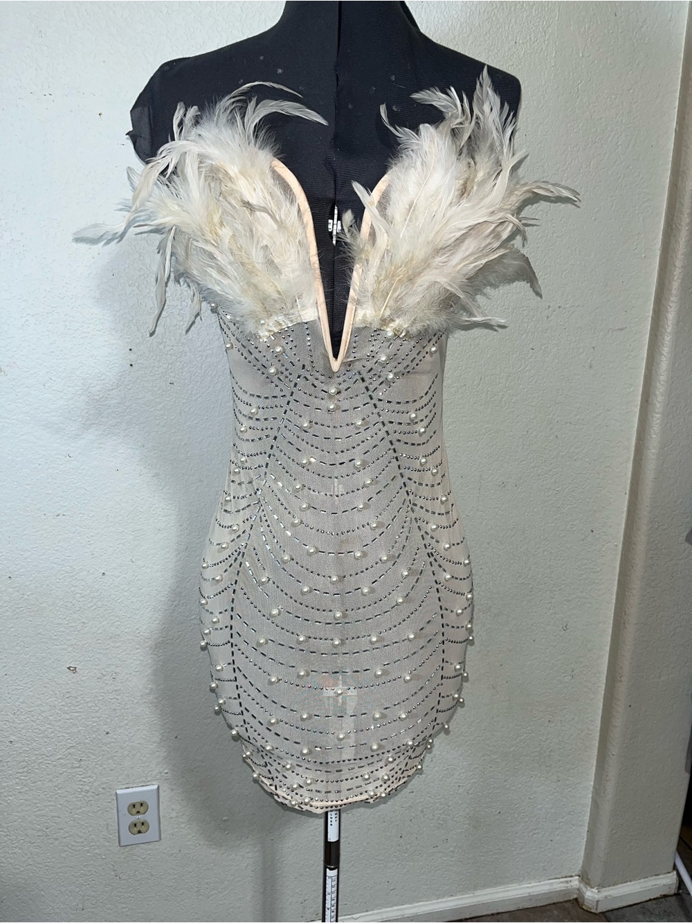 Beaded Feather-Trim Cocktail Dress in Ivory